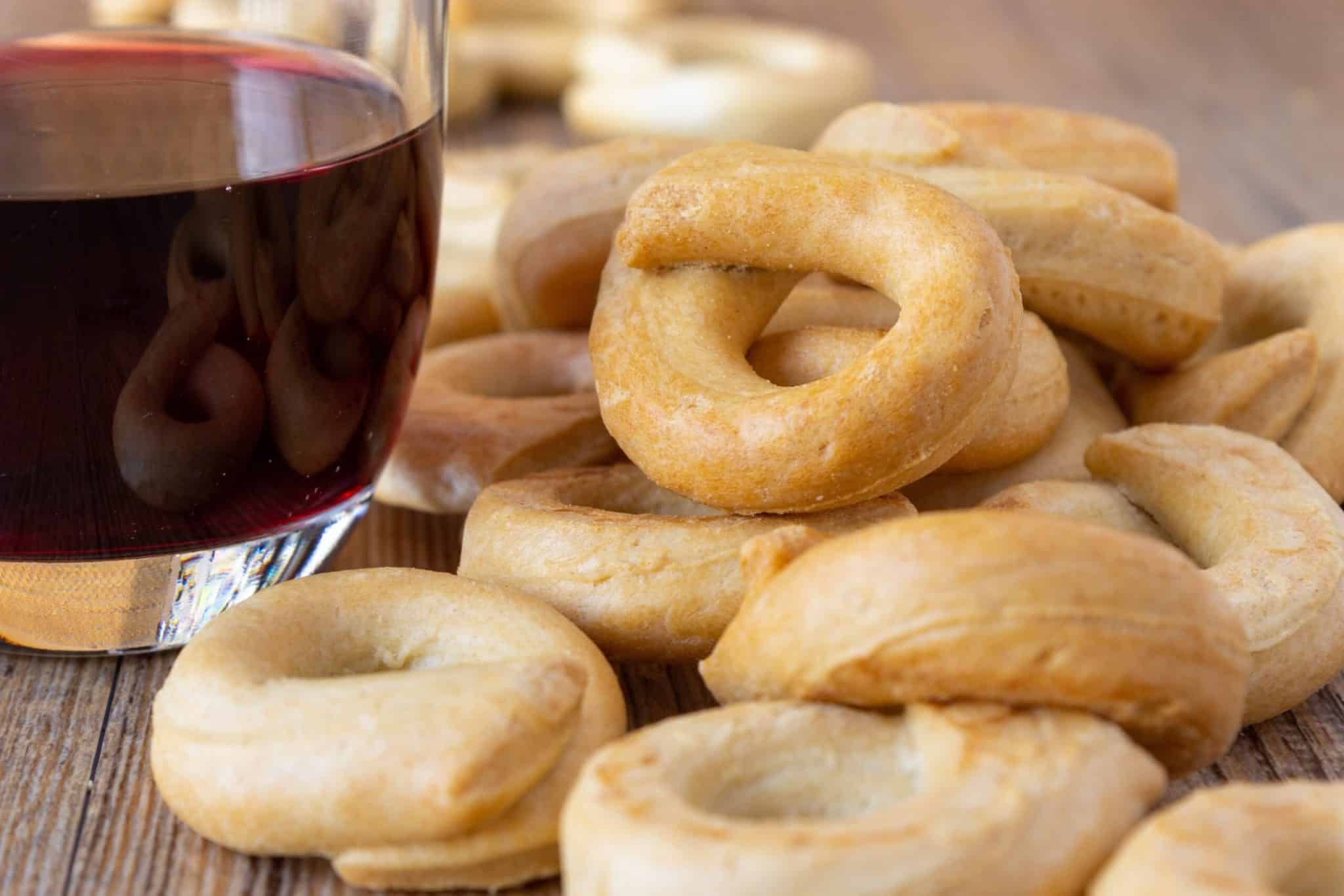 Tarallini senza glutine: deliziosi e perfetti per tutti 1 Taralli senza glutine scaled.jpg