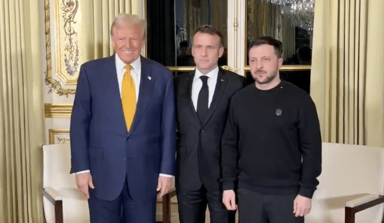 Trump Macron Zelensky Parigi.png