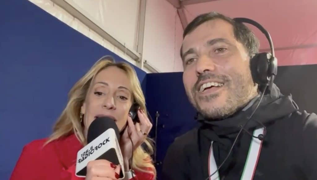 arianna meloni karaoke.jpg