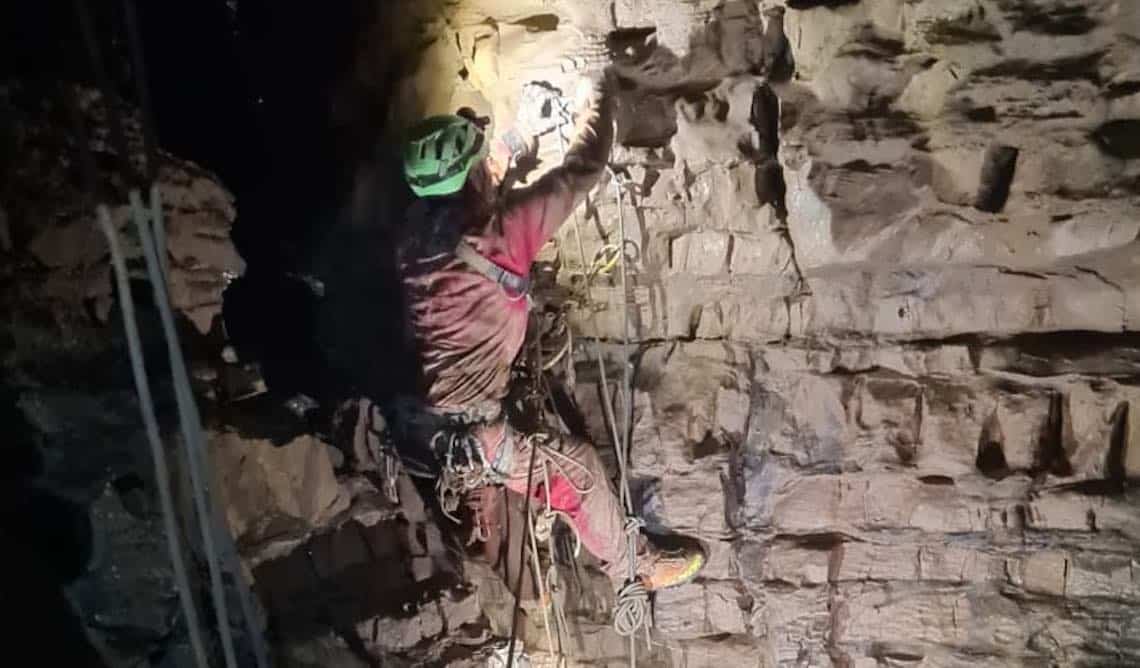 bueno fonteno speleologa bloccata abisso operazioni soccorso.jpg
