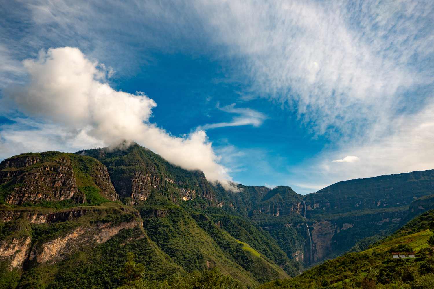 cammino per arrivare alla cascata di gocta