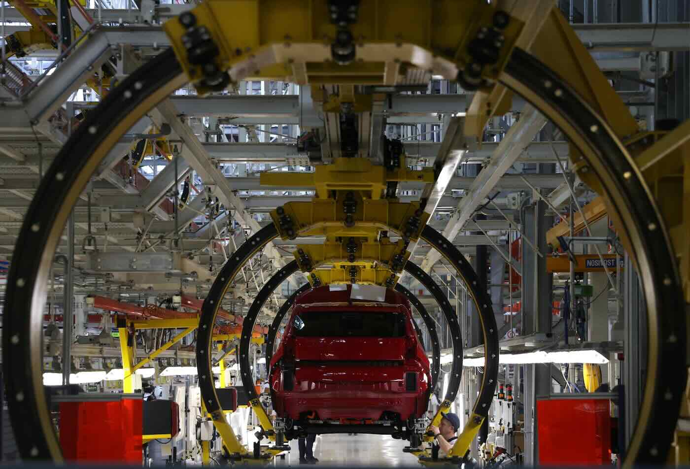Crisi dell’auto, nuovo calo delle immatricolazioni a novembre. Per Stellantis vendite giù del 24,6% 1 crollo mercato auto.jpeg