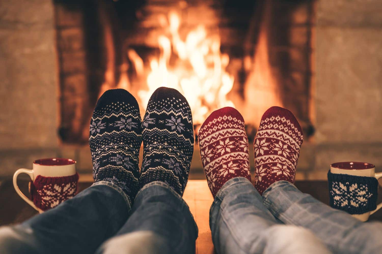 Cuffing season: perché in inverno cerchiamo (più che in ogni altra stagione) relazioni stabili 1 cuffing season.jpg