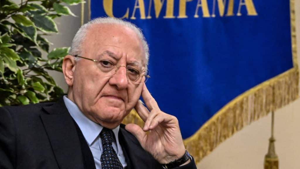 de luca condannato covid card regionale.jpg