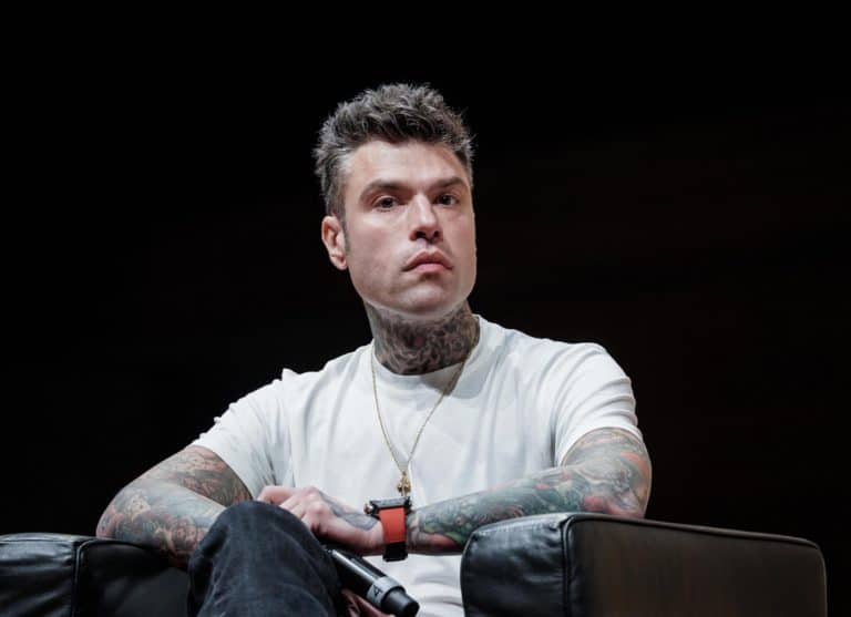 fedez libro vacanza caraibi scaled.jpg