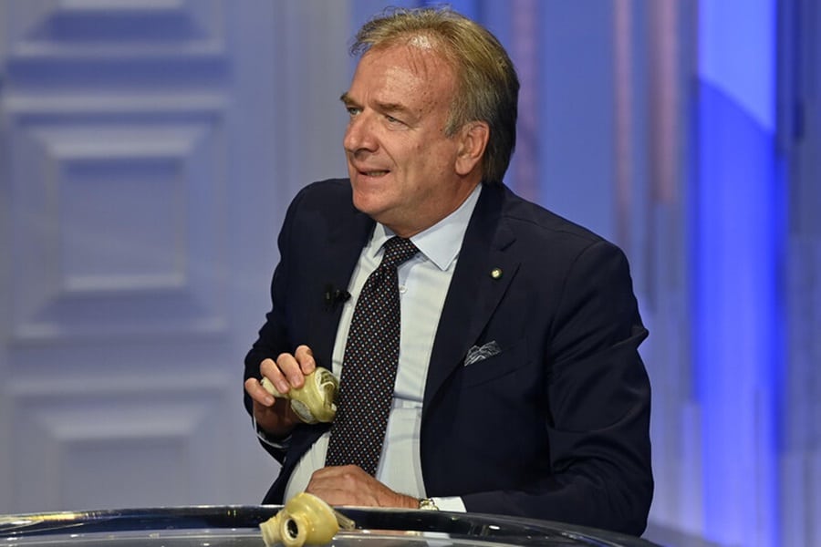 Il cardiochirurgo che ha trapiantato un cuore che batteva: «Suturare un organo che si muove regala tempo» 1 gino gerosa cardiochirurgo trapianto cuore battente.jpg