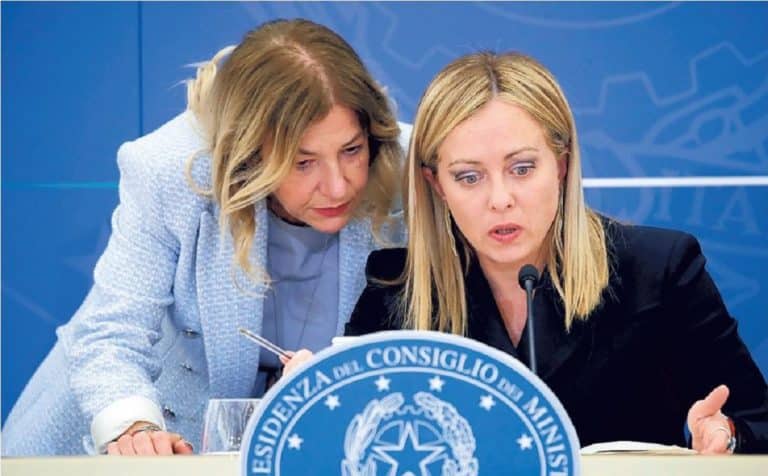 giorgia meloni patrizia scurti mail natale errori grammatica.jpg