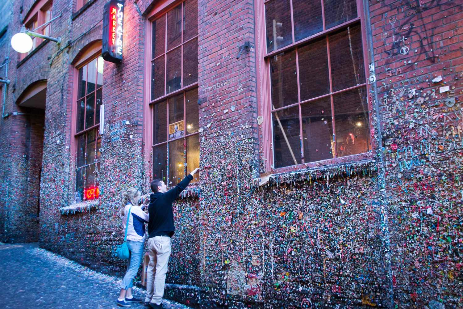 gum wall seattle.jpg