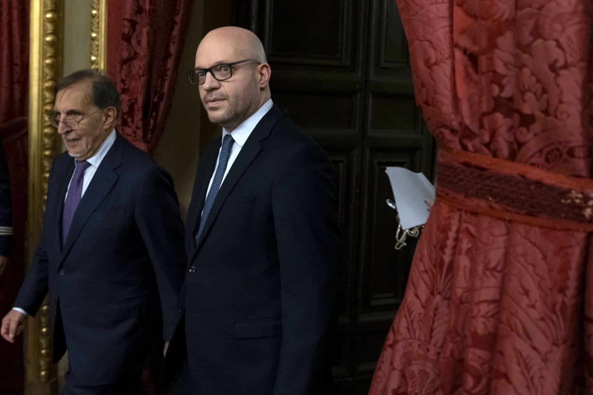 Vertici Rai, le opposizioni scrivono a La Russa e Fontana: «È surreale che la maggioranza blocchi la votazione del presidente» 1 ignazio la russa lorenzo fontana vigilanza rai scaled.jpg