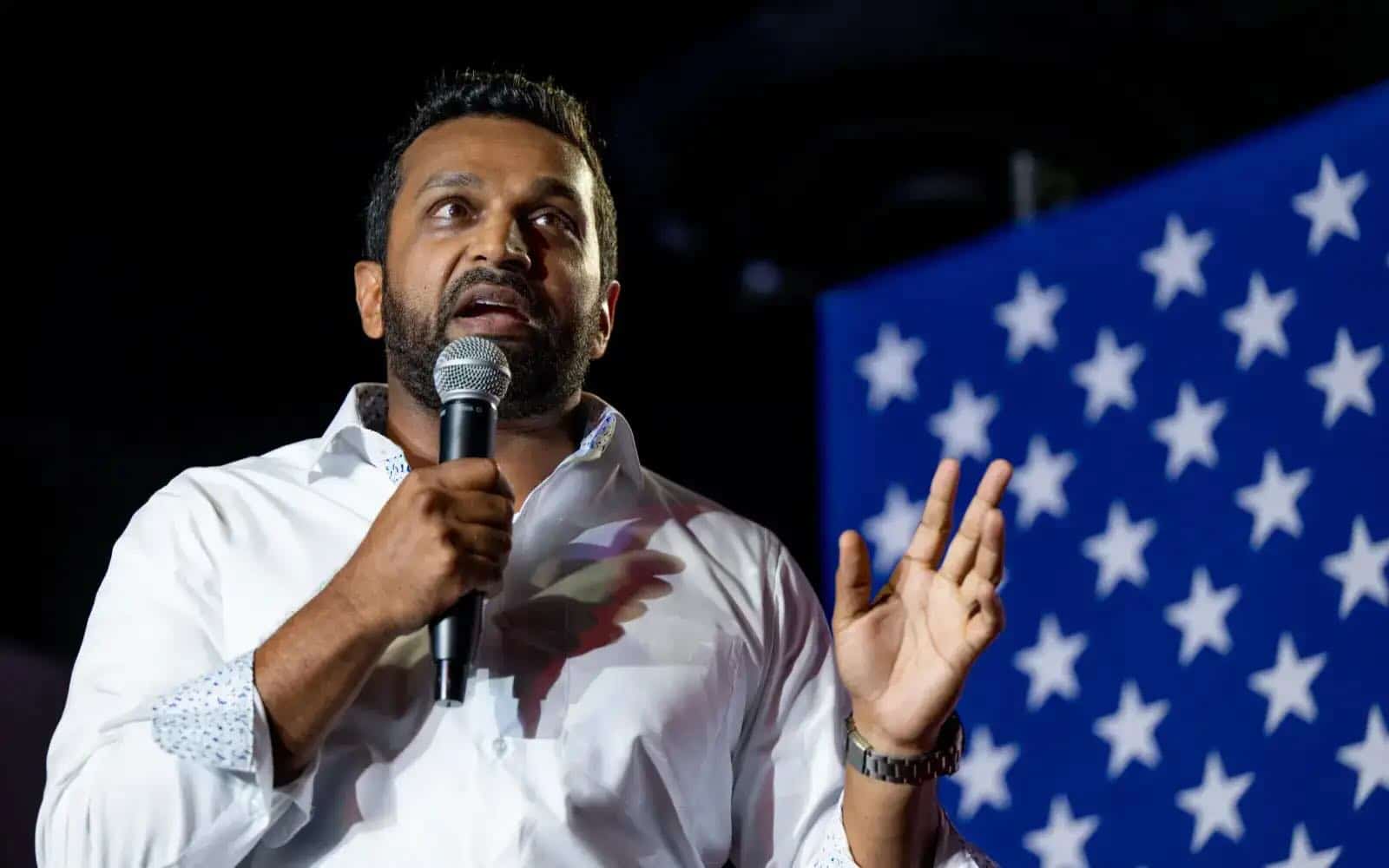 Trump sceglie il fedelissimo Patel per l’Fbi: dalla chiusura della sede di Washington ai licenziamenti di massa, cosa diceva dell’agenzia federale 1 kash patel.jpeg