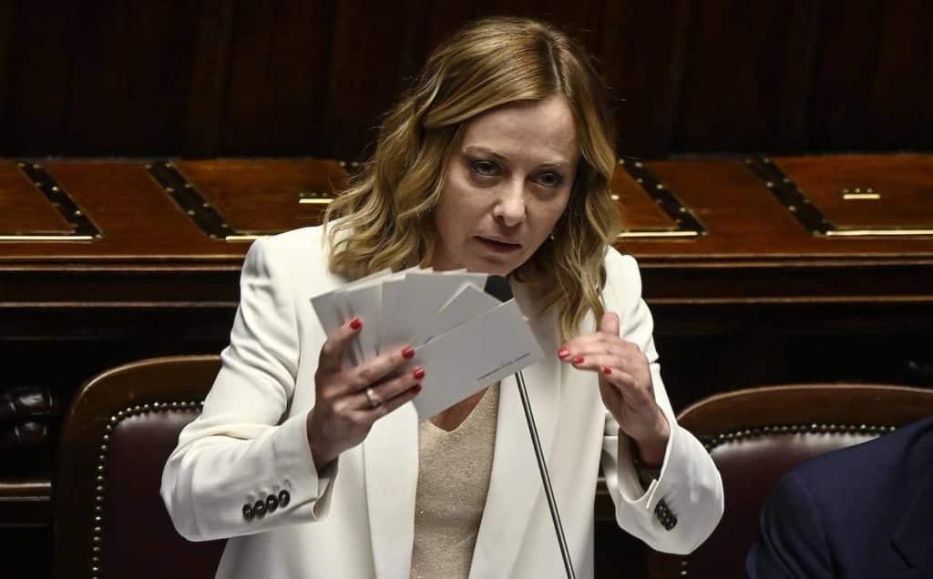 meloni camera.jpg