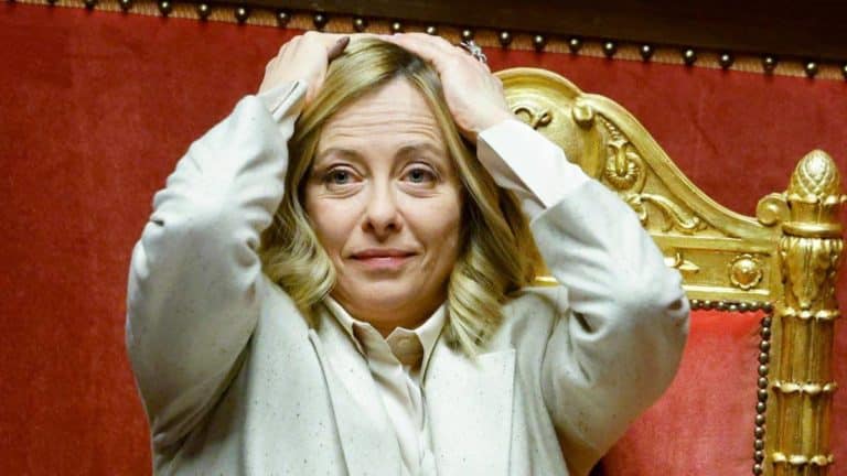 Scontro tra Monti e Meloni in Senato: «Musk non imponga protettorato su Italia». La premier: «Non prendo ordini da nessuno» – Il video 1 monti meloni senato musk video.jpg
