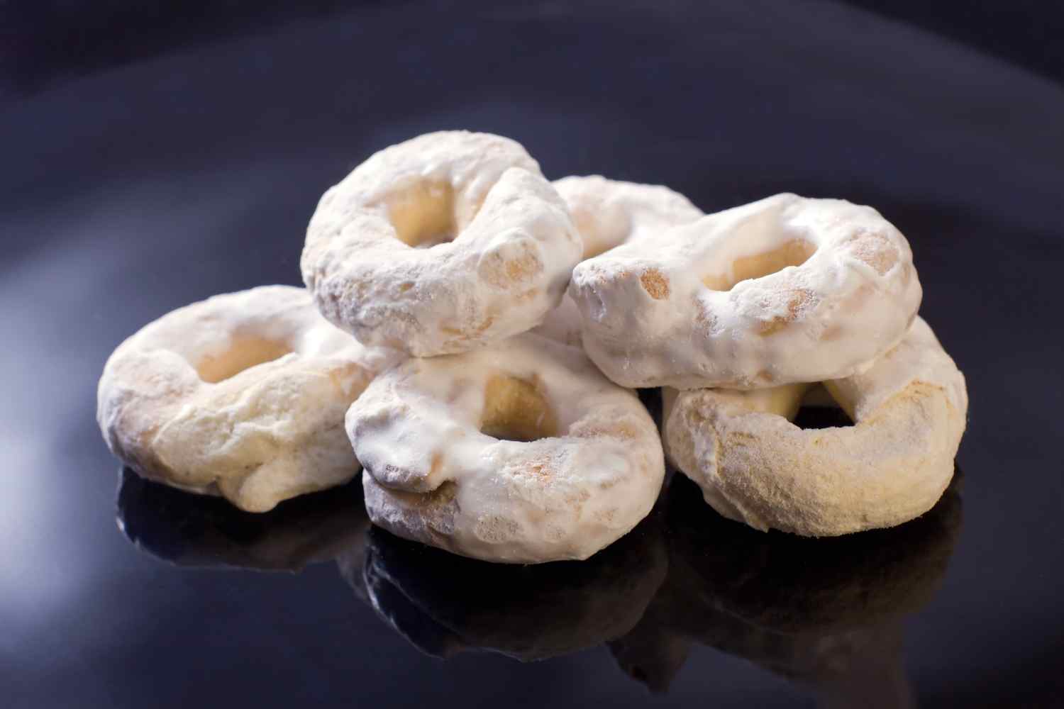 Occhi di Santa Lucia: come preparare i tipici dolci glassati pugliesi 1 occhi di santa lucia.jpg