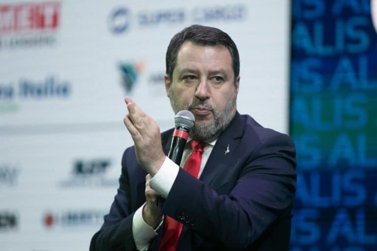 salvini sciopero.jpeg