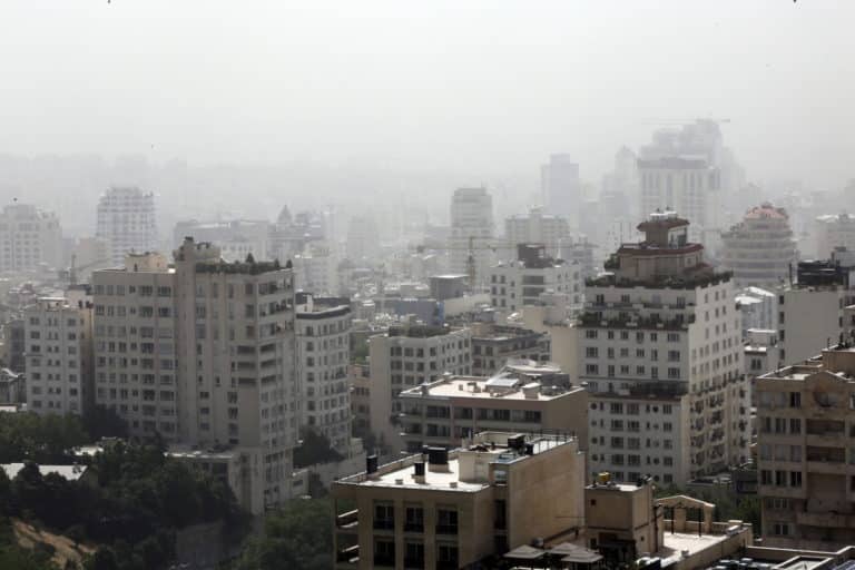 L’Iran resta a secco: «Manca il carburante». Scuole chiuse per il terzo giorno di fila 1 tehran caerburante scaled.jpg
