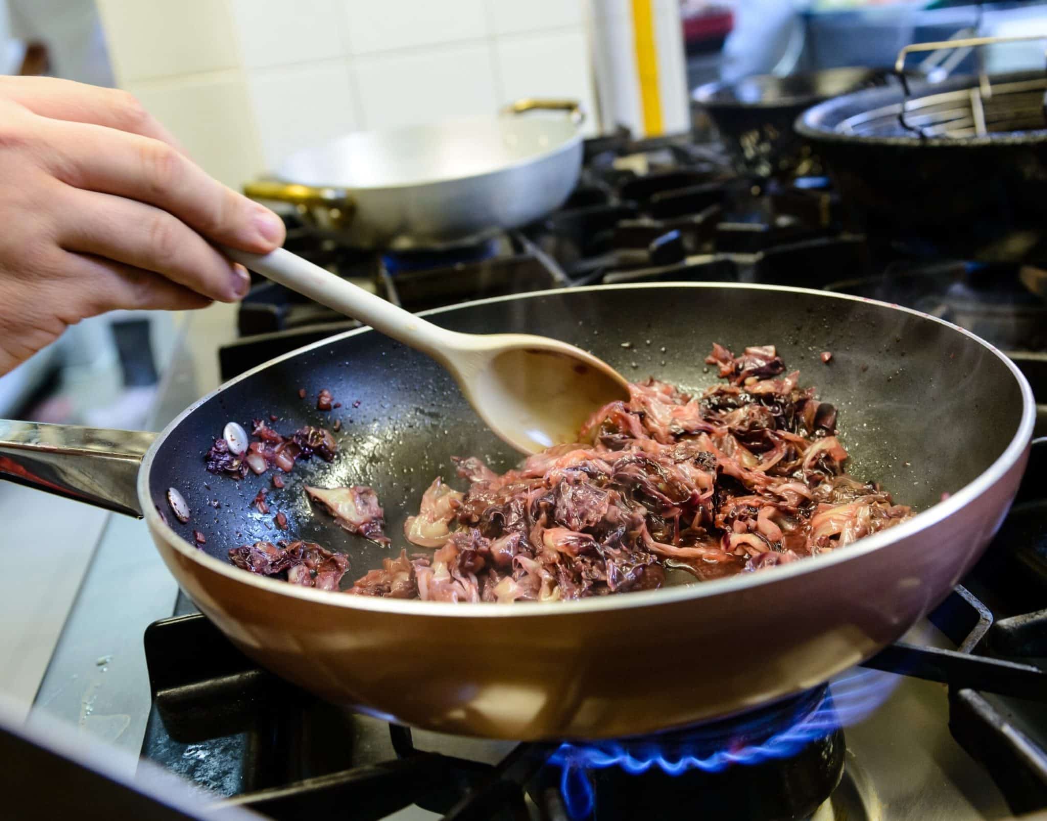 Radicchio in padella scaled.jpg