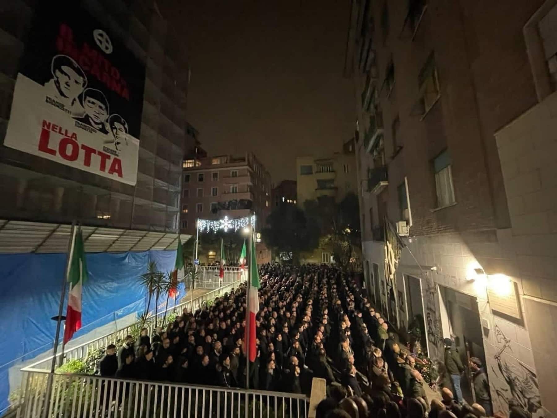 acca larentia urla Viva la resistenza merde.jpg