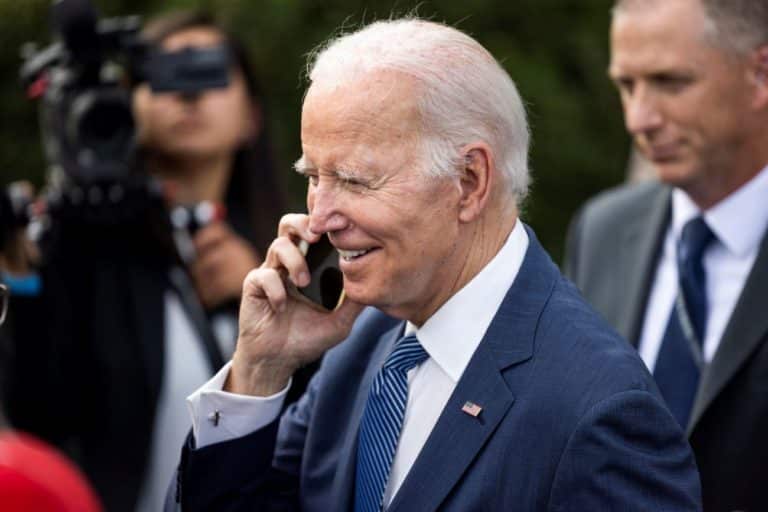 biden telefono 2.jpg