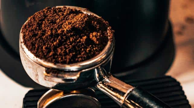 coffee grounds group head 642.jpg