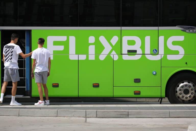 flixbus studente bari viaggio incubo scaled.jpg