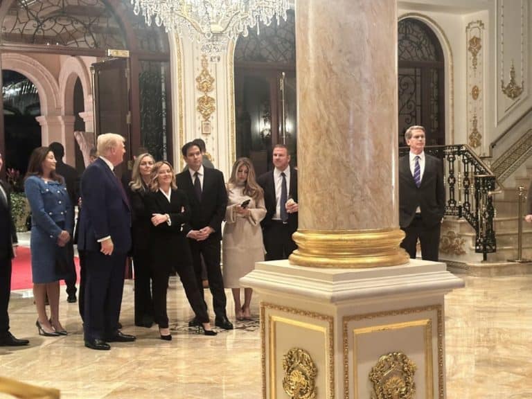 giorgia meloni trump mar a lago.jpg