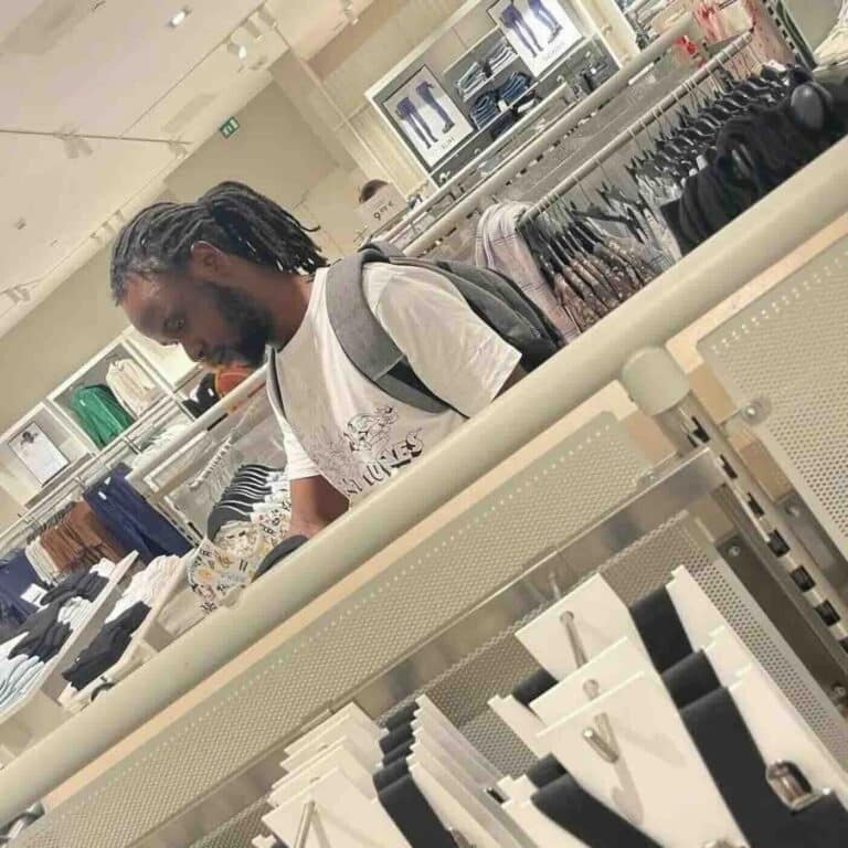 Bergamo – Omicidio al Carrefour: condanna a 20 anni e 2 mesi per Djiram Sadate omicidio mamadi tunkara bergamo 768x768.jpeg