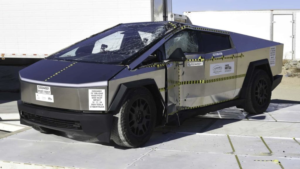 Crash test Tesla Cybertruck3.jpg