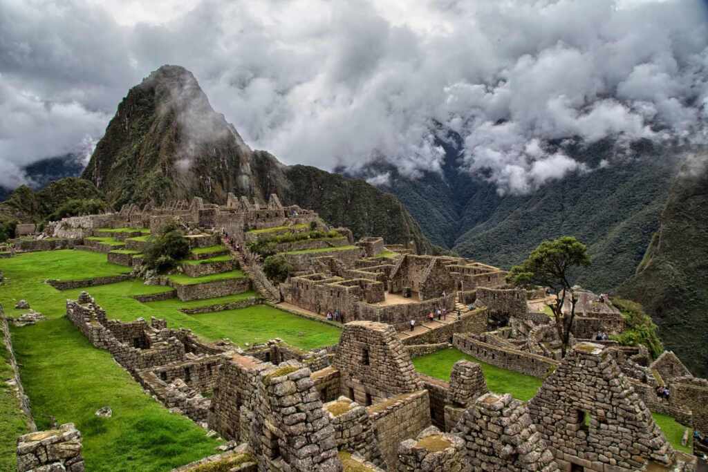 Terribile scontro fra due treni vicino a Machu Picchu: morto un macchinista e decine di turisti feriti 2 machu picchu 2