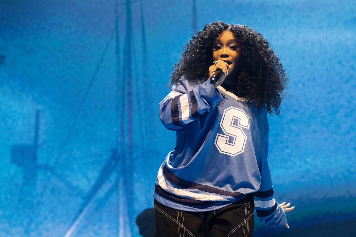 GI SZA.jpg