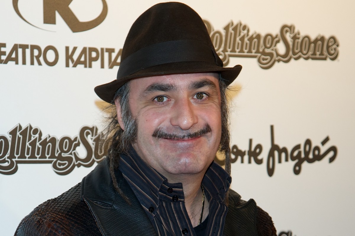 Chi è Tonino Carotone, il cantautore spagnolo di Mondo difficile 1 GI Tonino Carotone.jpg