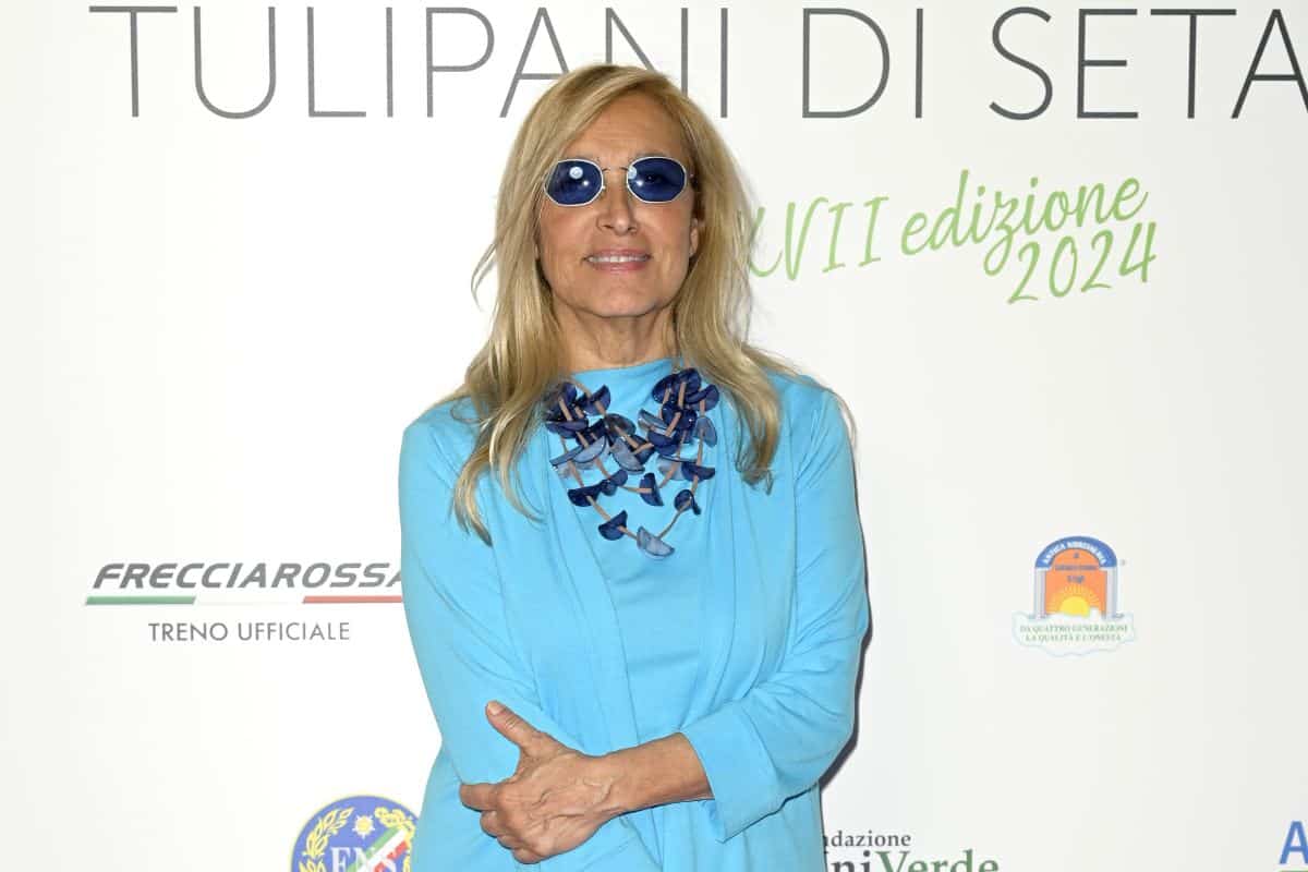 Chi è Grazia Di Michele, storica cantautrice ed ex insegnante di Amici 1 IM Grazia Di Michele.jpg