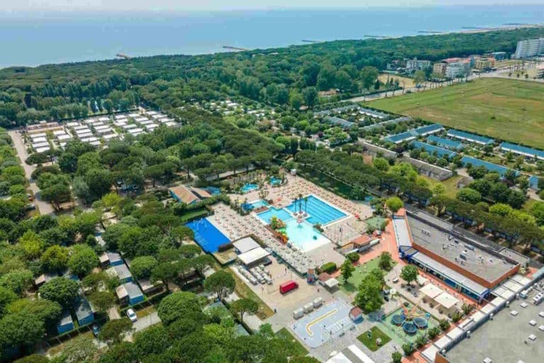 portofelice campeggio in italia.jpg