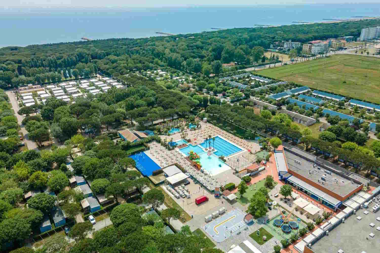 portofelice campeggio in italia.jpg