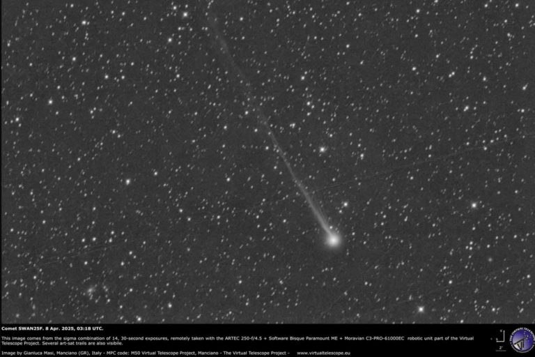 Cometa di Pasqua SWAN25F.jpg