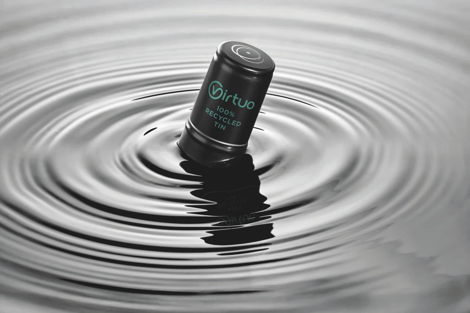 Questa capsula per vino di lusso è fatta con rifiuti elettronici e salva l’ambiente 1 Cover Redazione Nuova 1500 x 1000 px 2025 04 01T114503.817.jpg