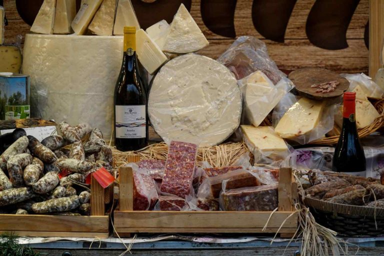 Divieto carne latticini UK.jpg