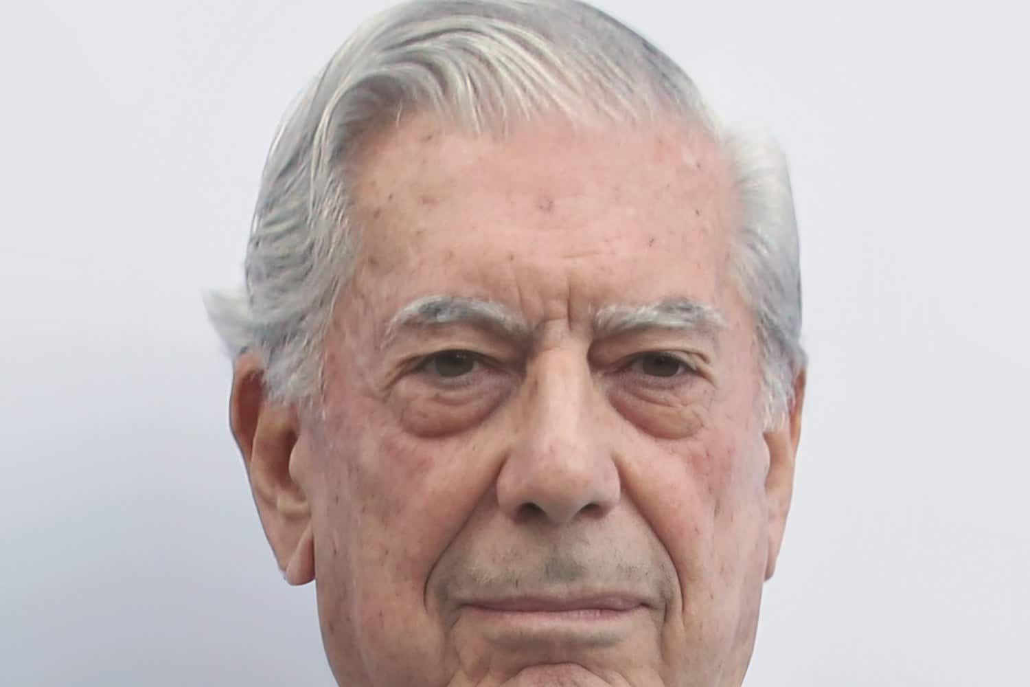 Addio a Mario Vargas Llosa, il mondo piange la scomparsa dello scrittore peruviano Premio Nobel per la Letteratura 1 Mario Vargas Llosa.jpg
