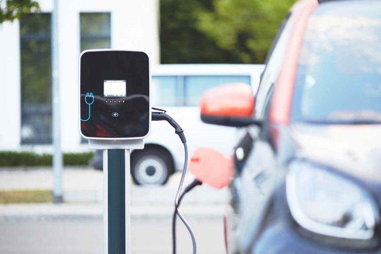 auto elettriche.jpg