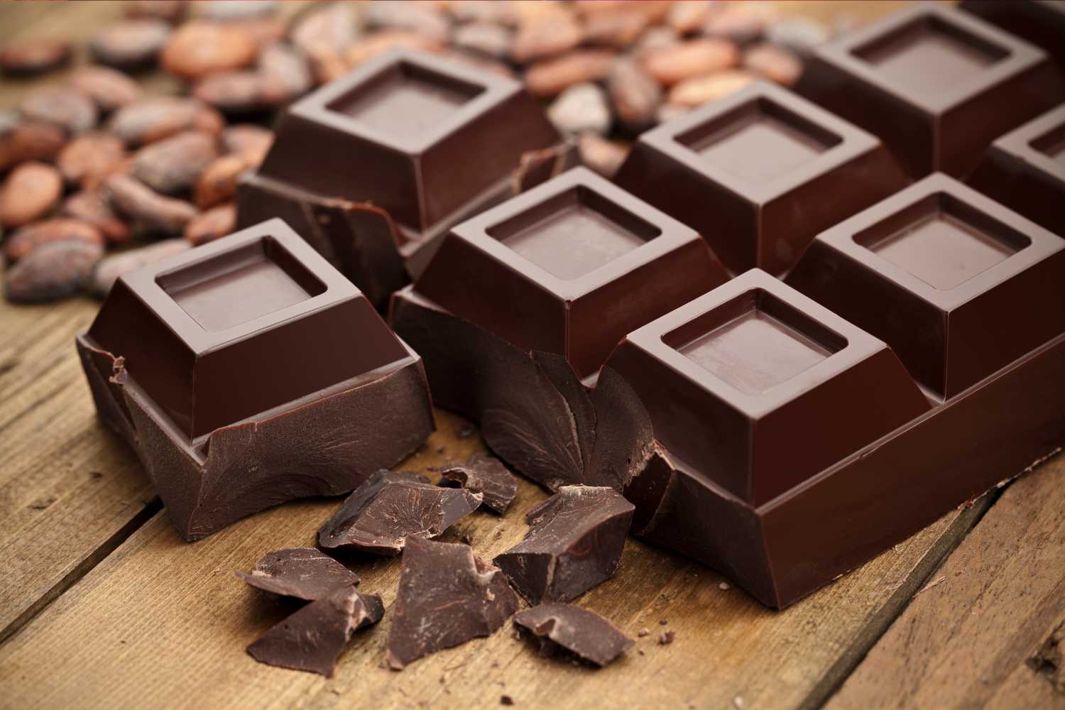 Basta sensi di colpa! La verità sui benefici del cioccolato fondente che non ti aspetti 1 cioccolato fondente.jpg