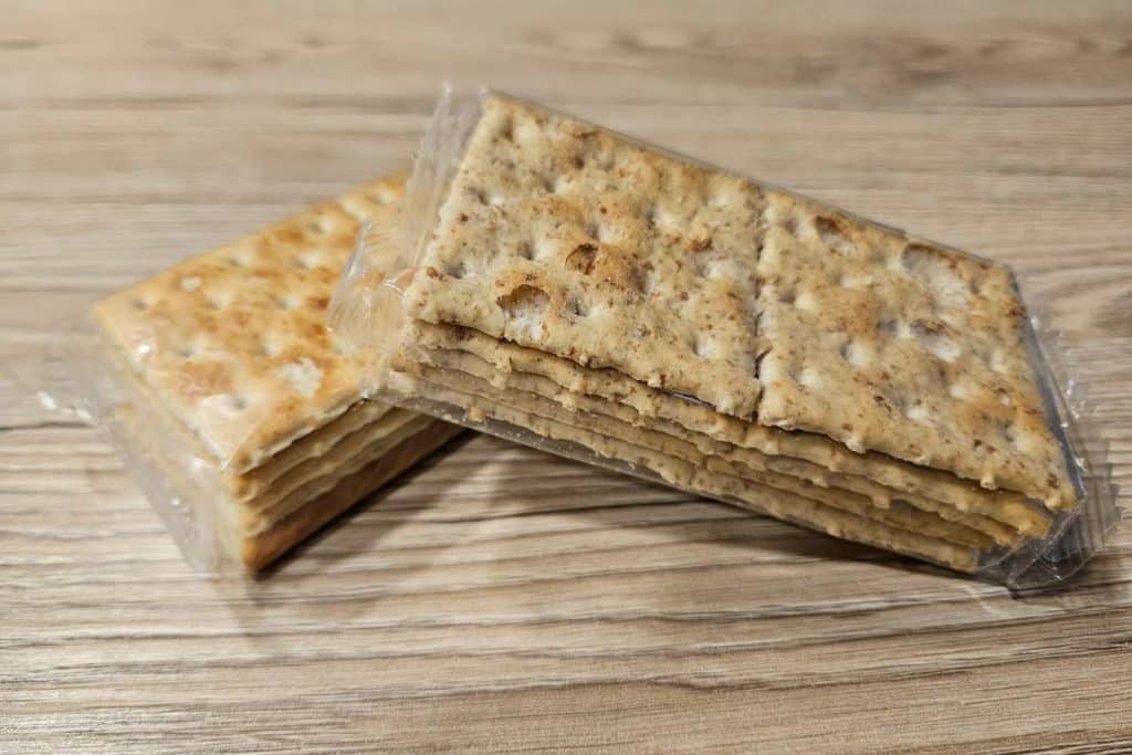 crackers integrali e normali.jpg