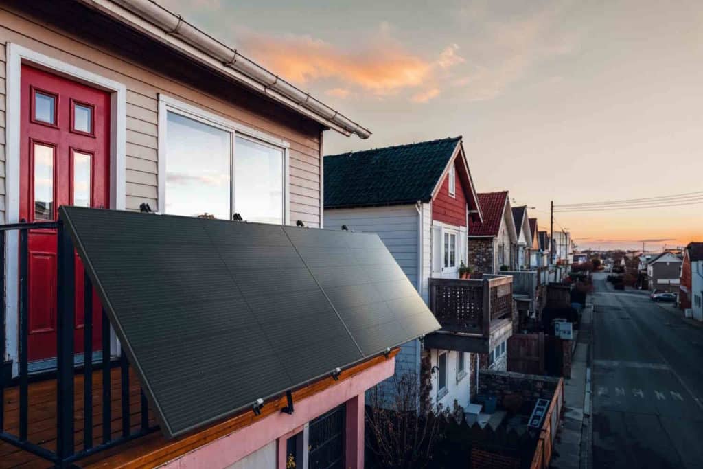 fotovoltaico da balcone .jpg