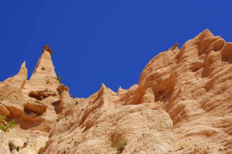 lame rosse marche.jpg
