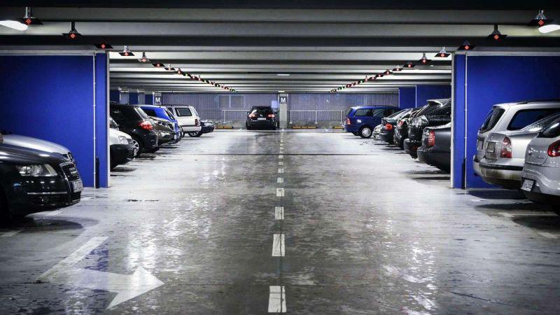 23740 incidente parcheggio privato assicurazione risarcimento.jpg