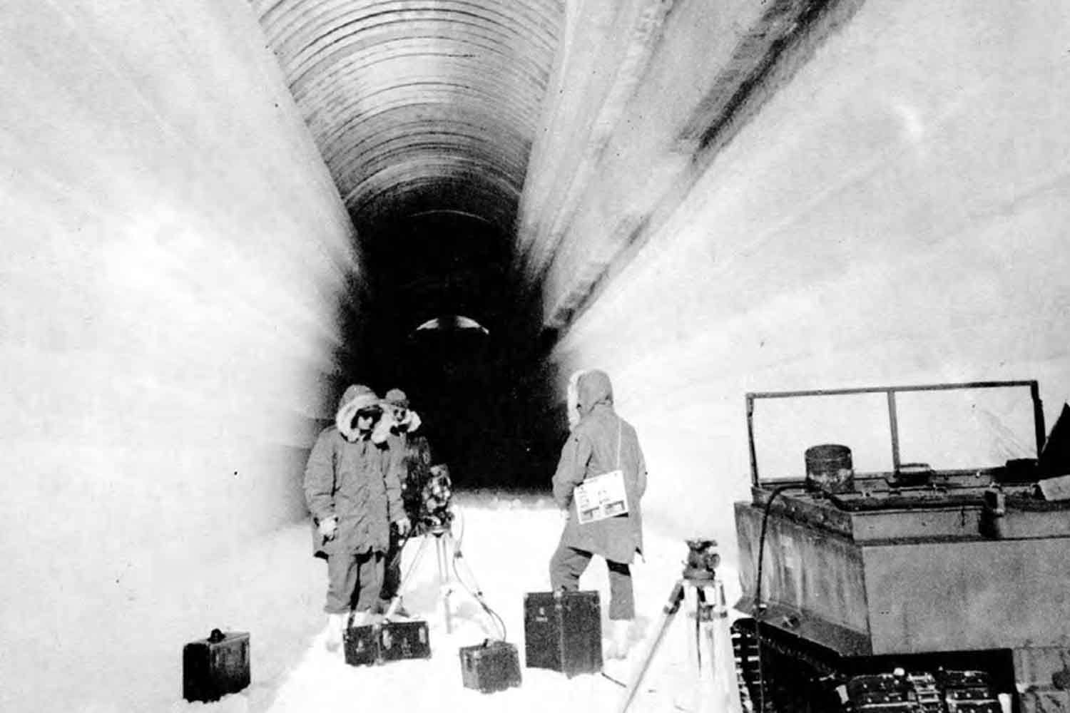 Sotto la calotta artica svelata una base nucleare USA rimasta nascosta per decenni 1 Camp Century.jpg
