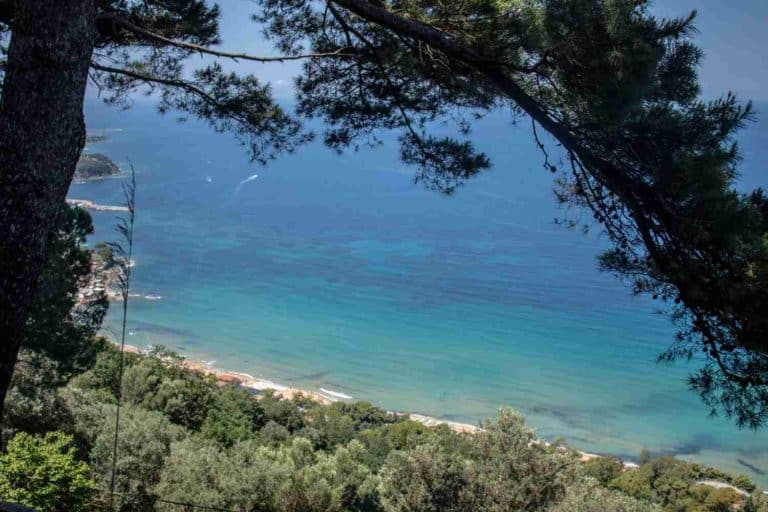 Castellabate Cilento spiaggia.jpg