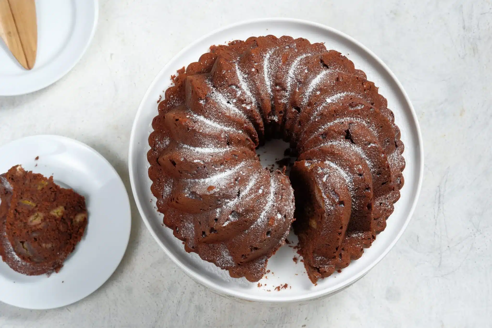 Ciambellone al cacao scaled.jpg.webp