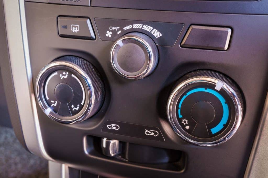 Climatizzatore auto manuale 2 e1748247439987.jpg
