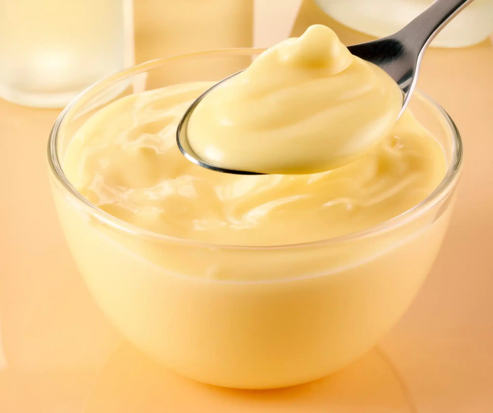 Crema pasticcera al kefir: leggera e con un retrogusto delicato 1 Crema pasticcera al kefir scaled.jpg.webp