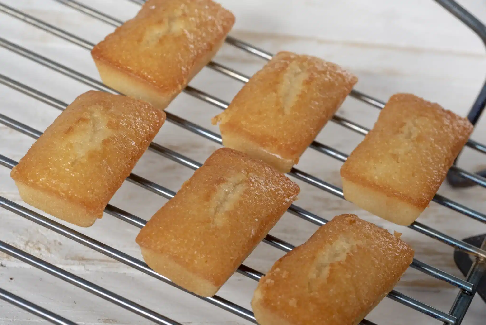 Financier.jpg.webp