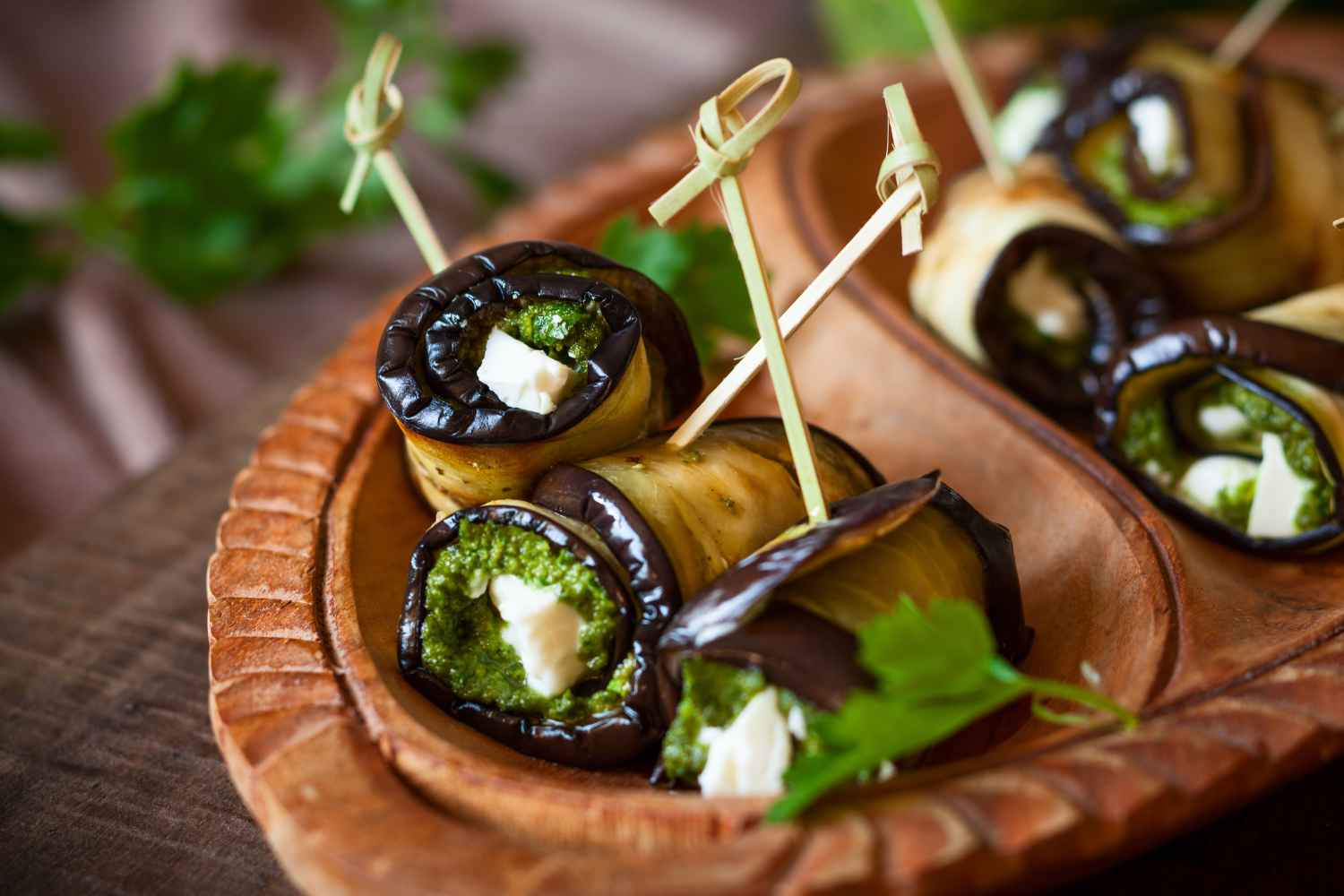 Melanzane, non solo viola: dalla Pasta alla Norma agli involtini, 8 ricette per tutti i gusti (una per ogni varietà) 1 Involtini di melanzane.jpg